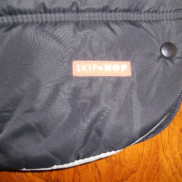 skip hop muff
